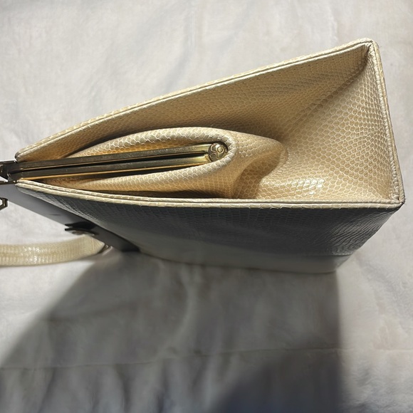 Vintage Mid-Century Genuine Snake Skin and Lacquer Bag - Picture 7 of 17